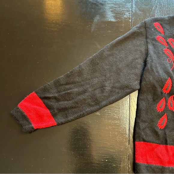 Vintage Alpaca Style Small Blue and Red Knit Cardigan Made In Bolivia 90s y2k - Picture 6 of 7